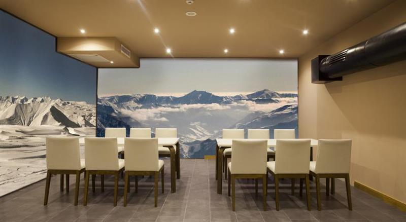 Alpina Hotel Gudauri Exteriör bild